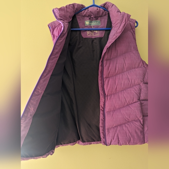 Vest - Picture 3 of 4